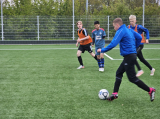 Training S.K.N.W.K. JO19-1 van donderdag 25 april 2024 (88/120)